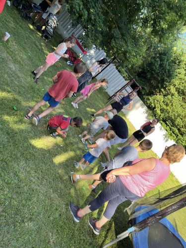 received 1528604018116994